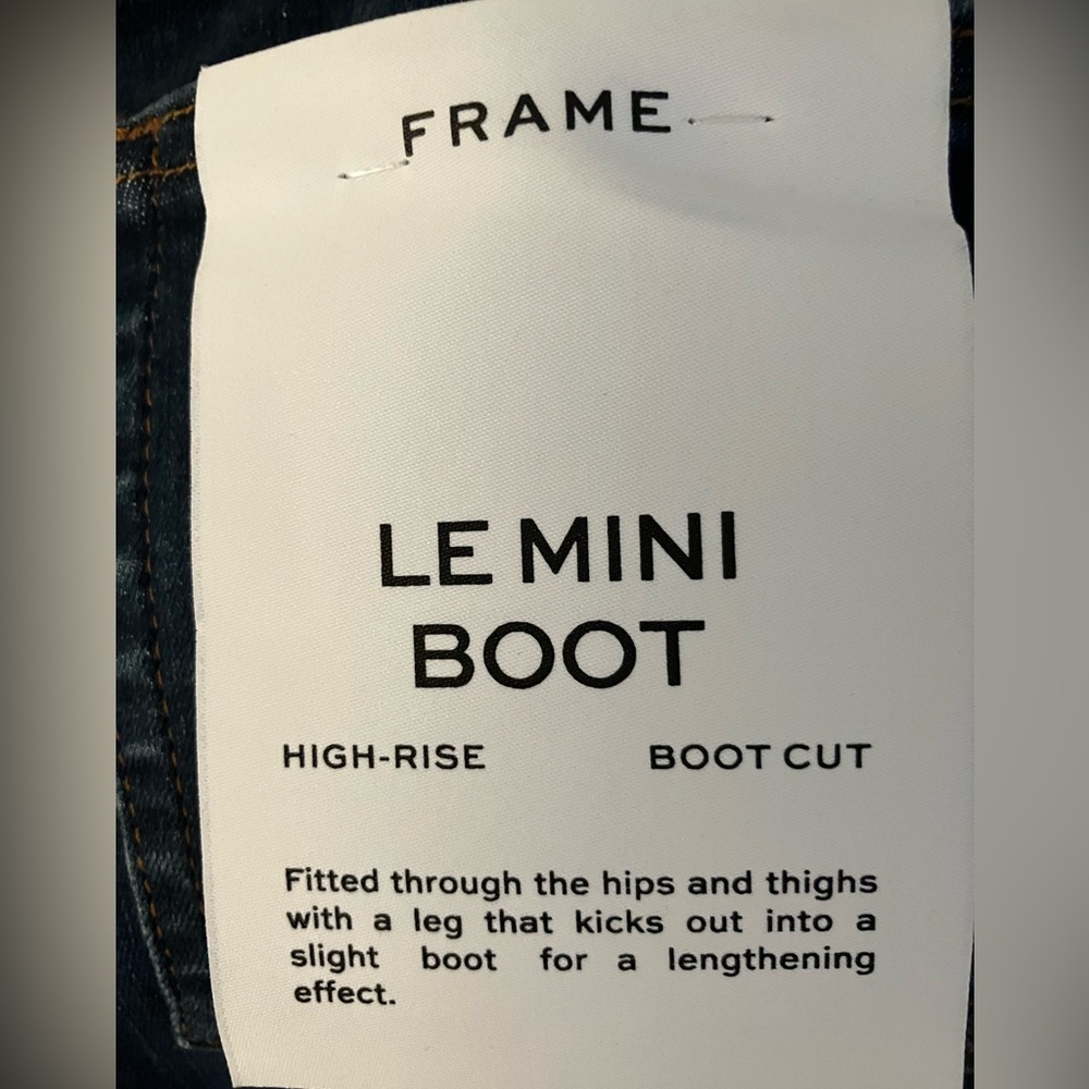 FRAME Le Mini Boot Cut Jean- NWT- High rise- slits at hem - Picture 5 of 9